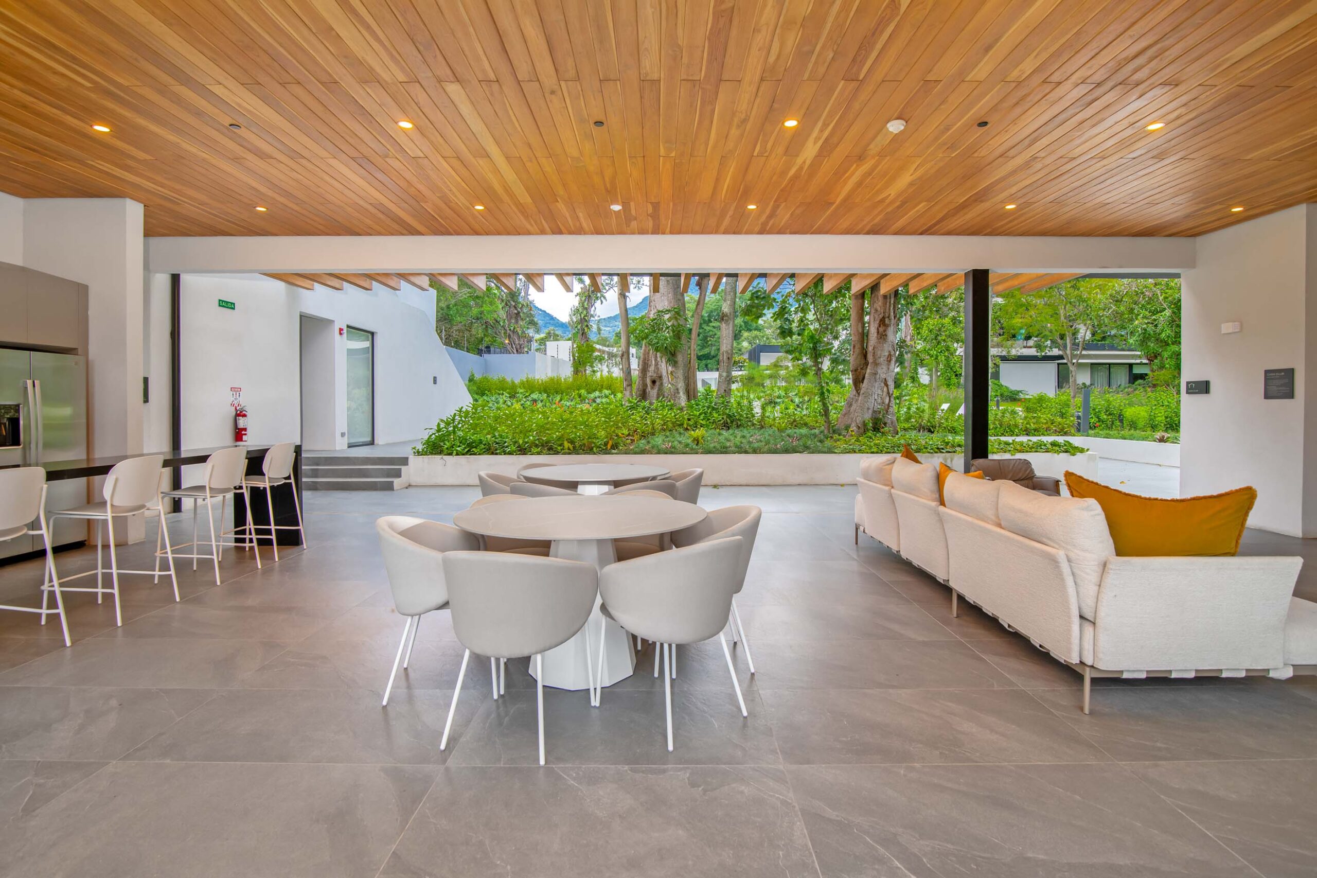 S1NGULAR_ATTALI_ESCAZU-11