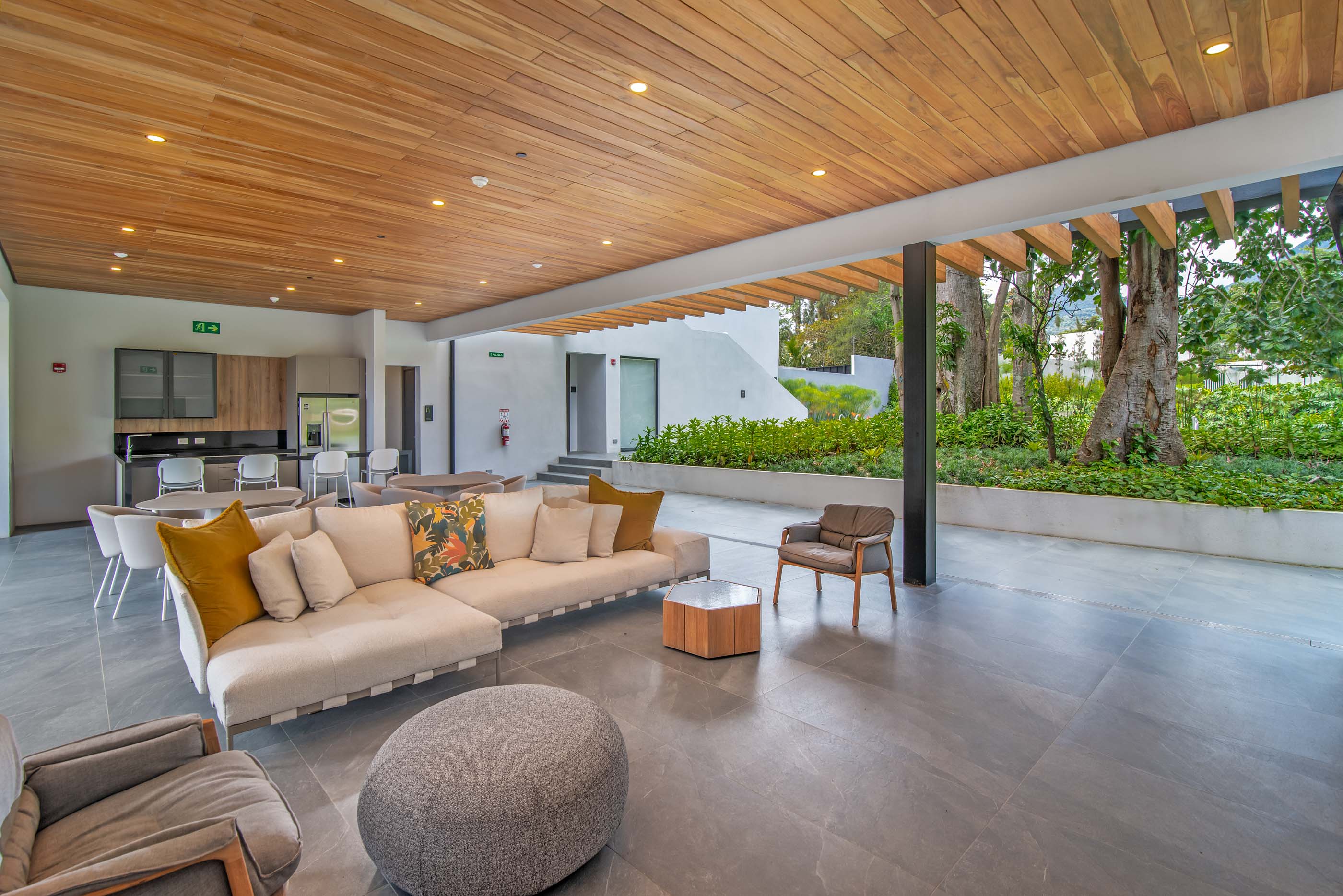 S1NGULAR_ATTALI_ESCAZU-13