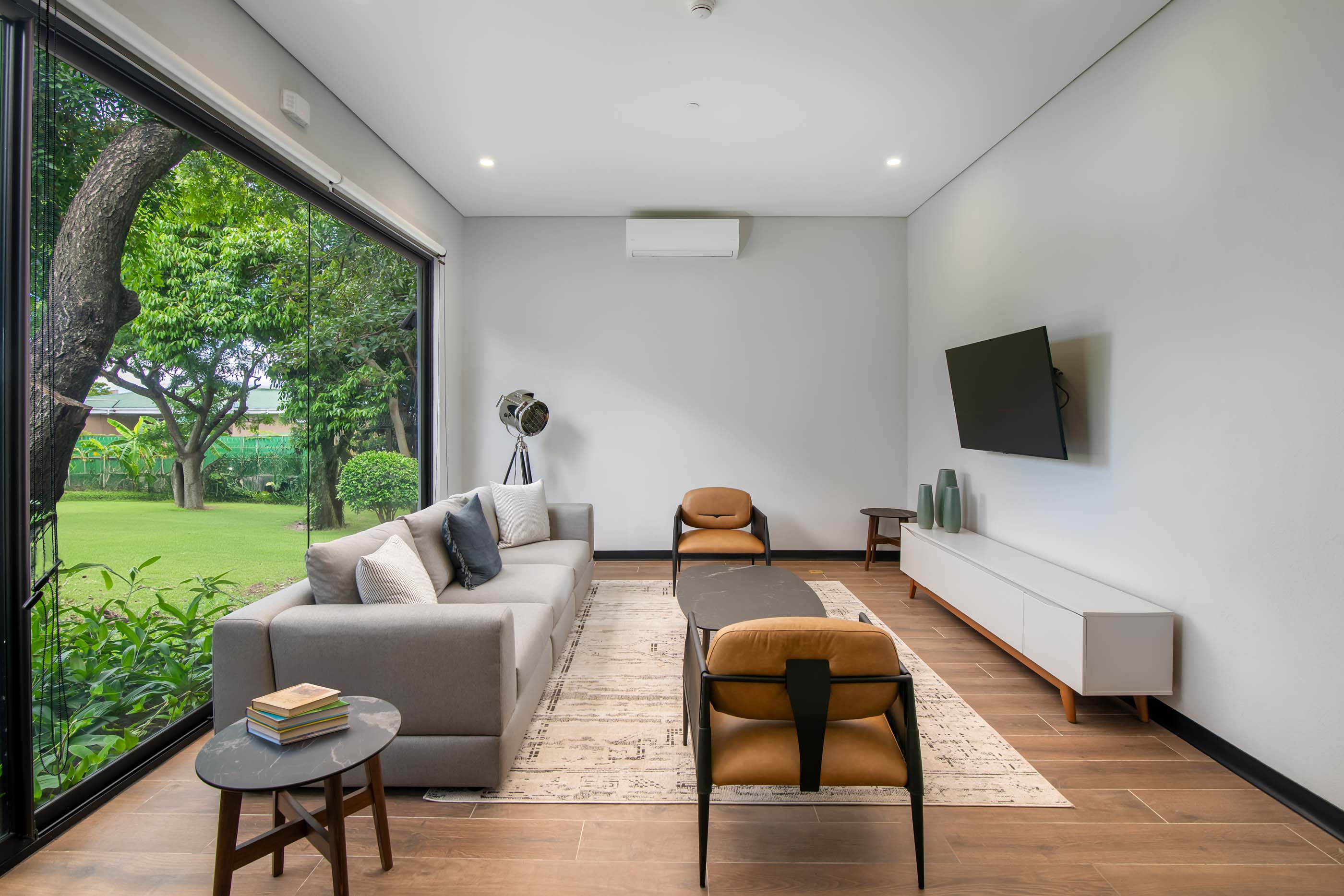 S1NGULAR_ATTALI_ESCAZU-14