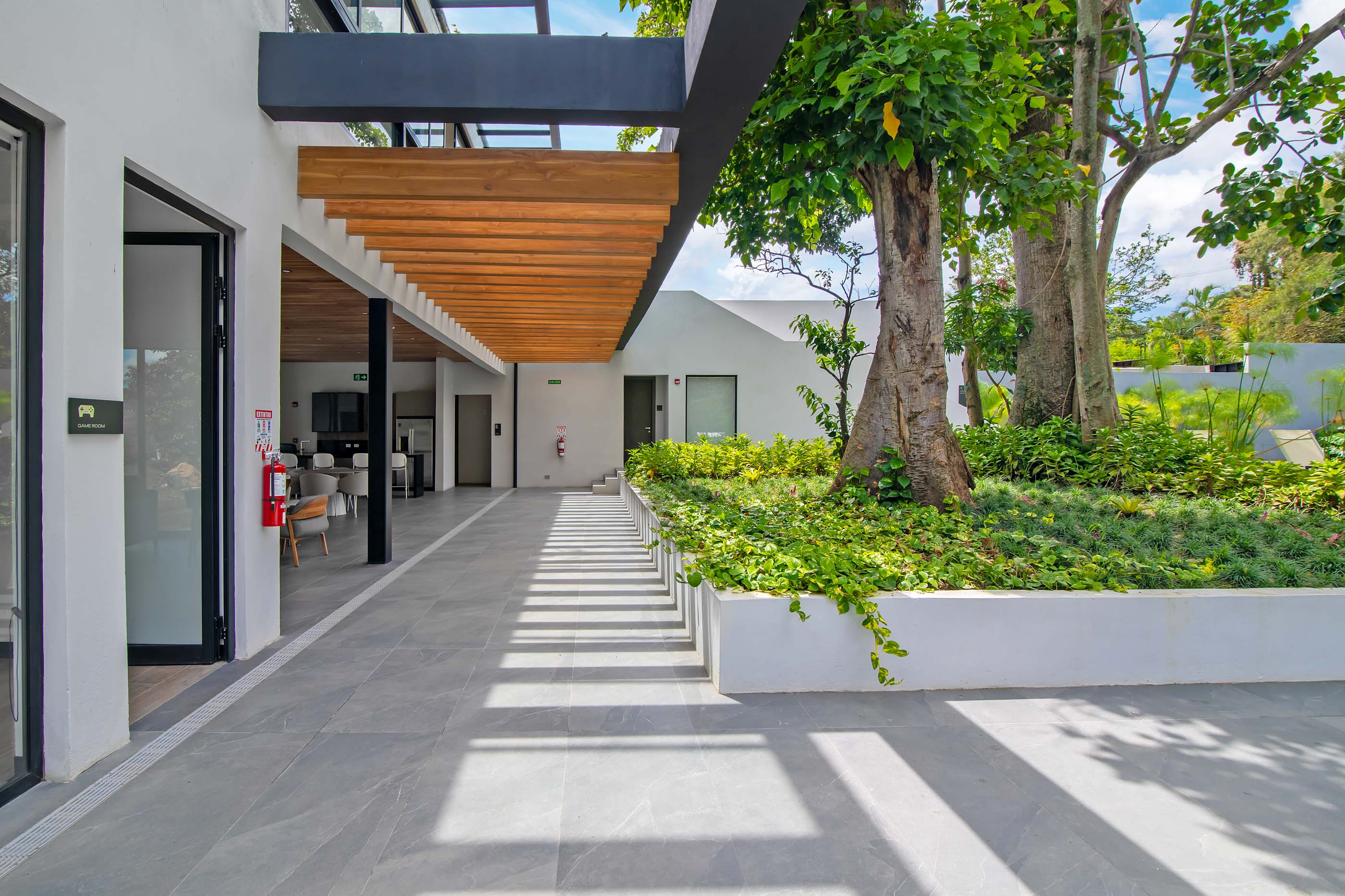 S1NGULAR_ATTALI_ESCAZU-17