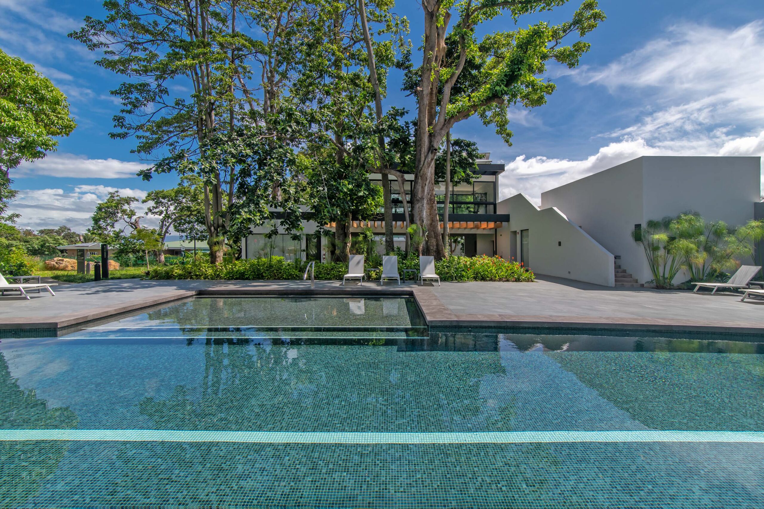 S1NGULAR_ATTALI_ESCAZU-3