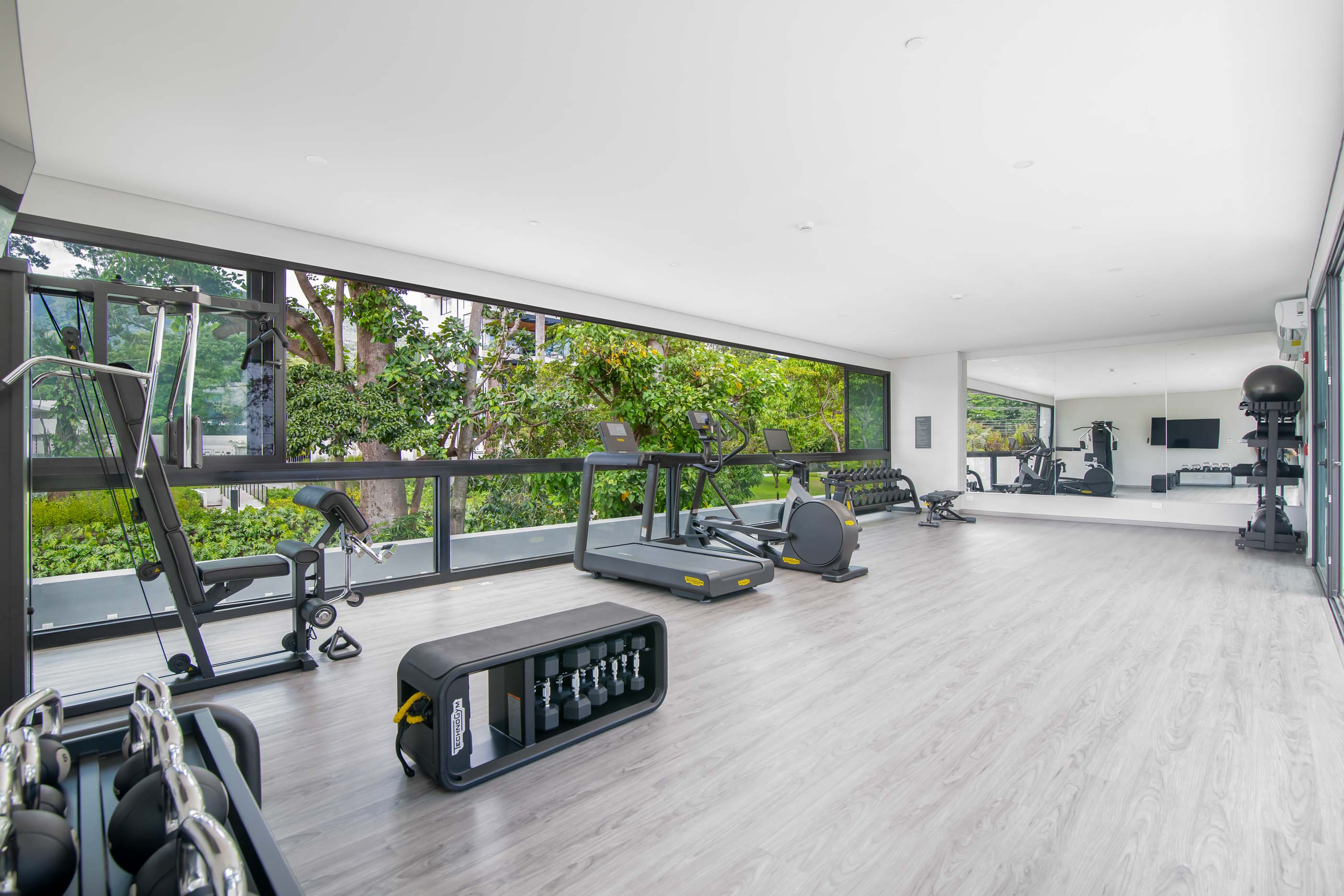 S1NGULAR_ATTALI_ESCAZU-9